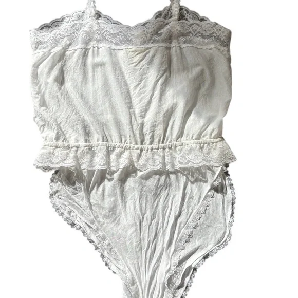 VTGVictoria’s Secret White Cotton 1Pc Teddy Sz M Lace Pleating Coquette Girl